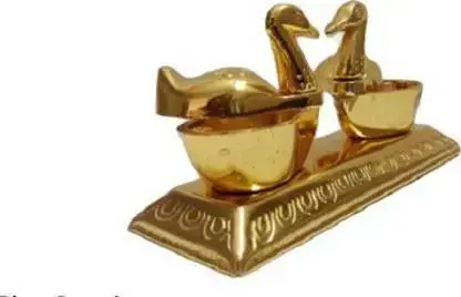 swan-shaped-tilak-chopra-urvi-creations-original-imagyfq44ungwfkv.webp