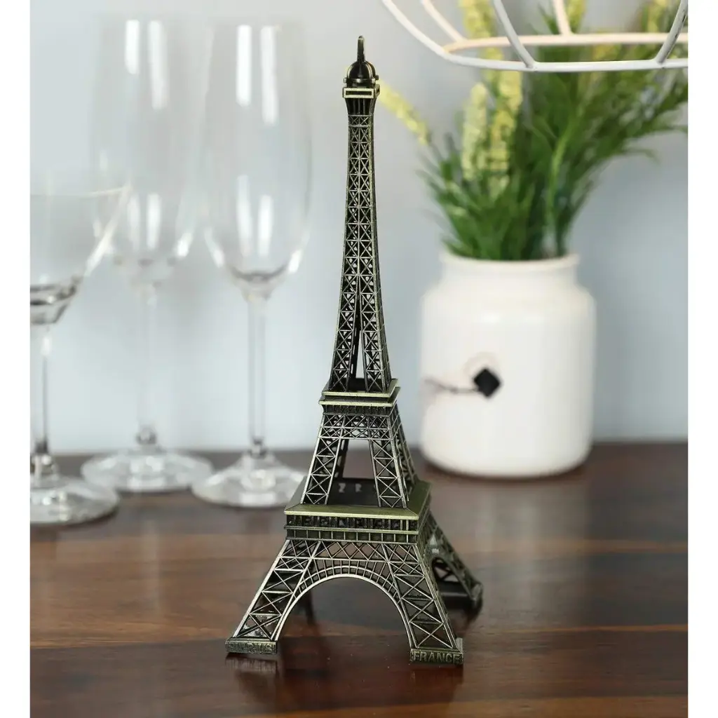 1 Piece Metal Eiffel Tower Antique Vintage Statue Typically